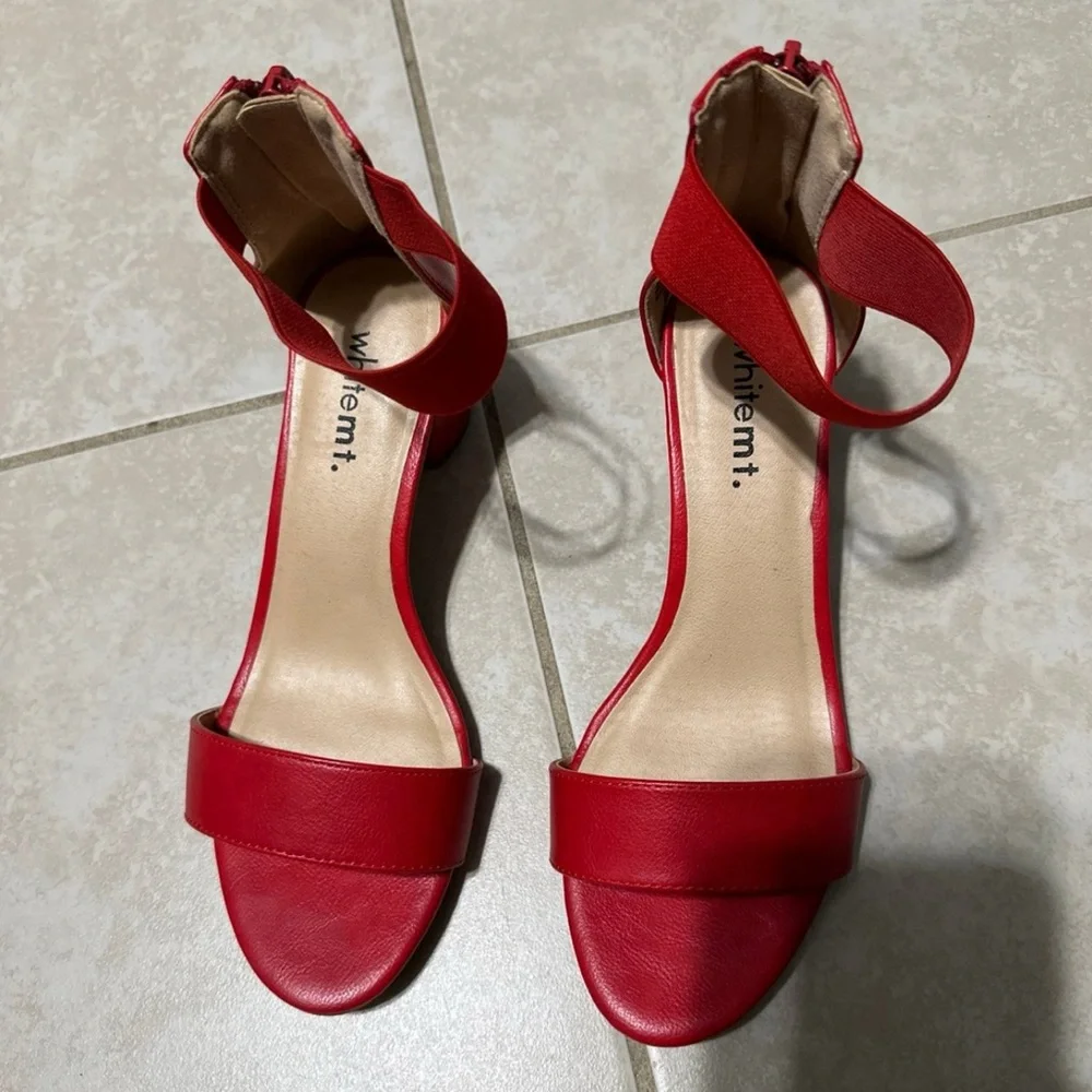 White Mountain Red Block Heel Sandals Size 7 - Picture 6 of 9